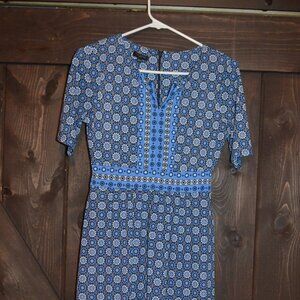 Talbots Womens Petite Small S/S Blue Flower Pattern Dress Knee Length
